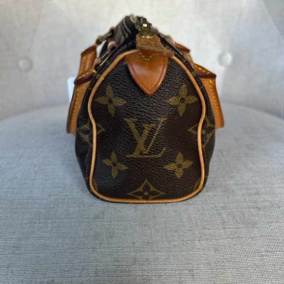 Authentic Louis Vuitton Nano Speedy Vintage - Picture 6 of 7
